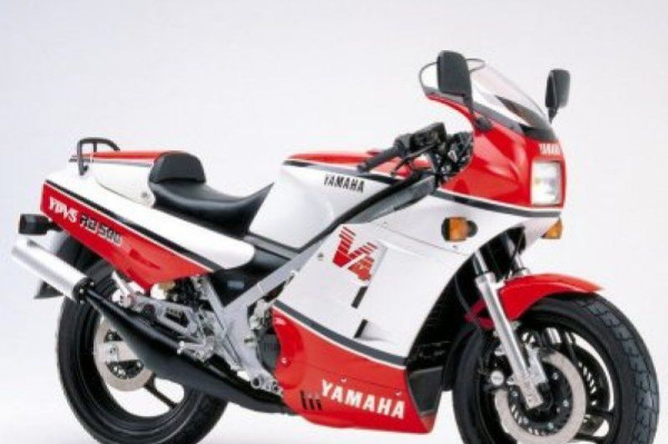 Verkleidungsscheibe Yamaha RD350 / RD 500 YPVS 86-92 Standard Form