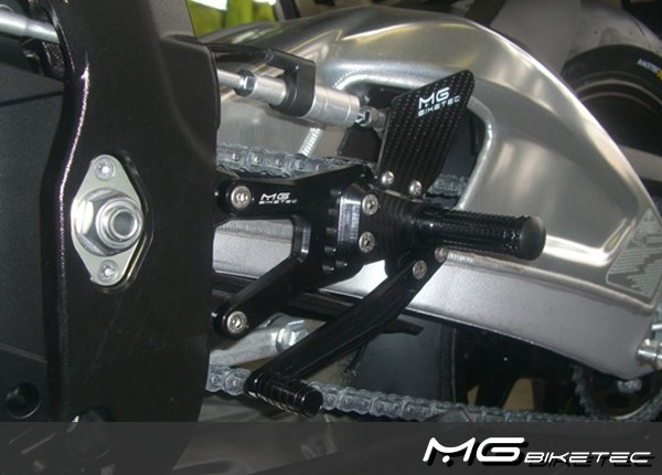 Sportfußrastenanlage BMW S1000RR 09-14 / S1000RR HP4 13-14 mit ABE!